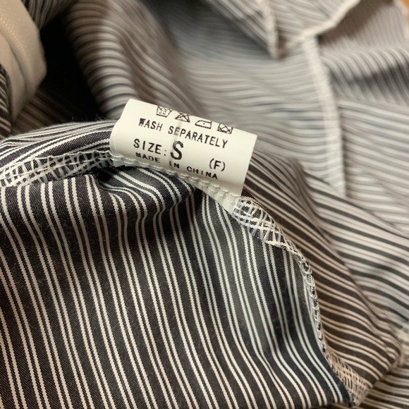 Vestidos Pinstripe Ruffle Wrap Mini Skirt - Size Small - Black & White - Picture 4 of 6